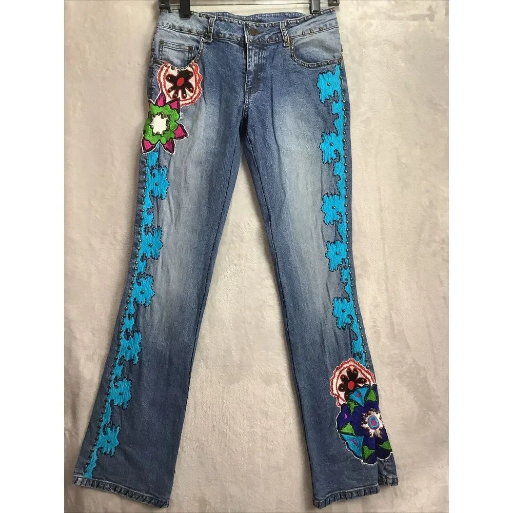 Vintage Basil & Maude Embroidered And Rivited Blue Jeans Size 2 lowrise stretch